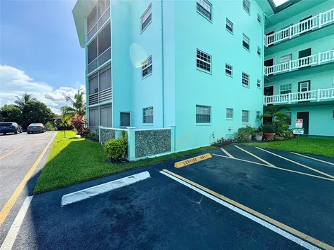 4401 NW 41st Street Lauderdale Lakes FL 33319