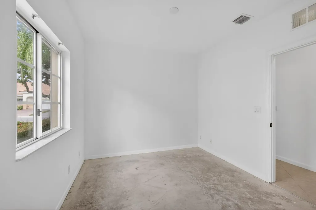 2344 Windjammer Way West Palm Beach FL 33411