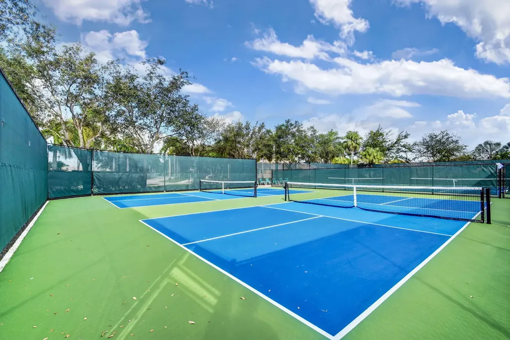 2344 Windjammer Way West Palm Beach FL 33411