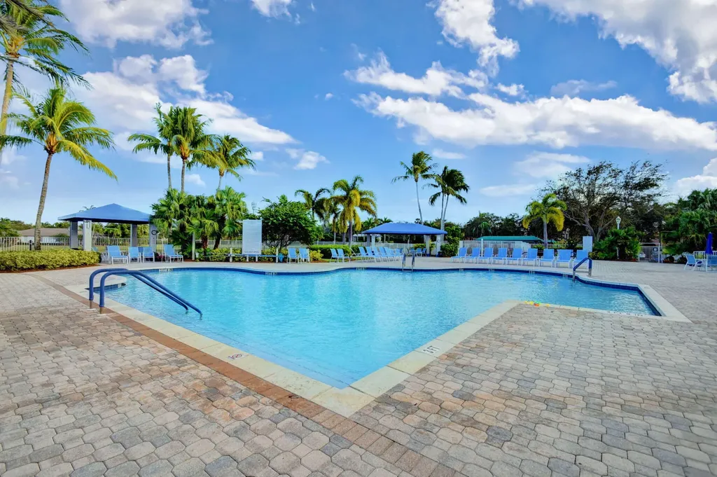 2344 Windjammer Way West Palm Beach FL 33411