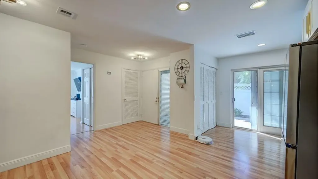 6660 Canary Palm Circle Boca Raton FL 33433