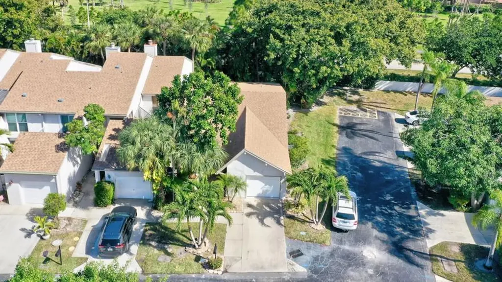 6660 Canary Palm Circle Boca Raton FL 33433
