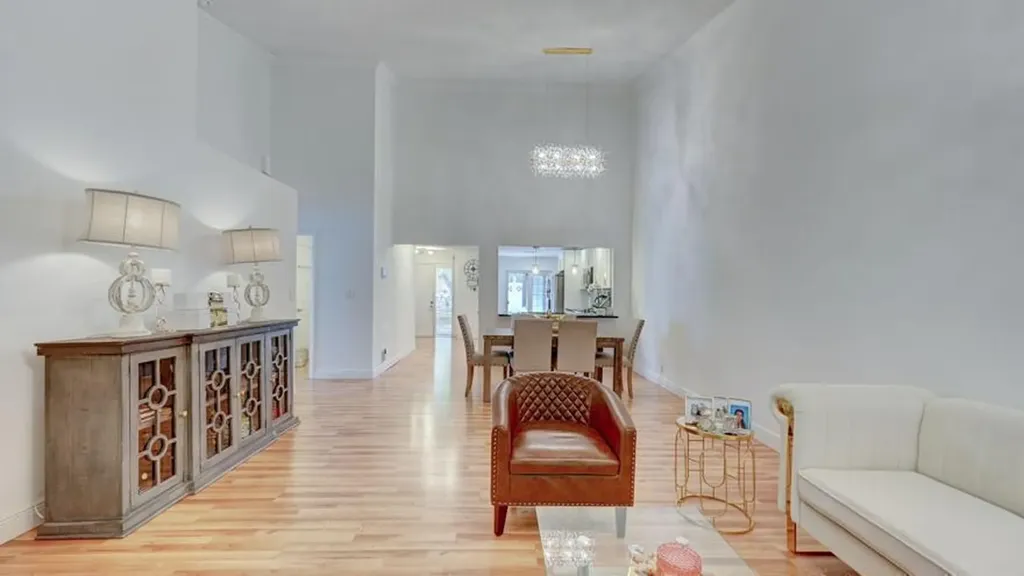 6660 Canary Palm Circle Boca Raton FL 33433