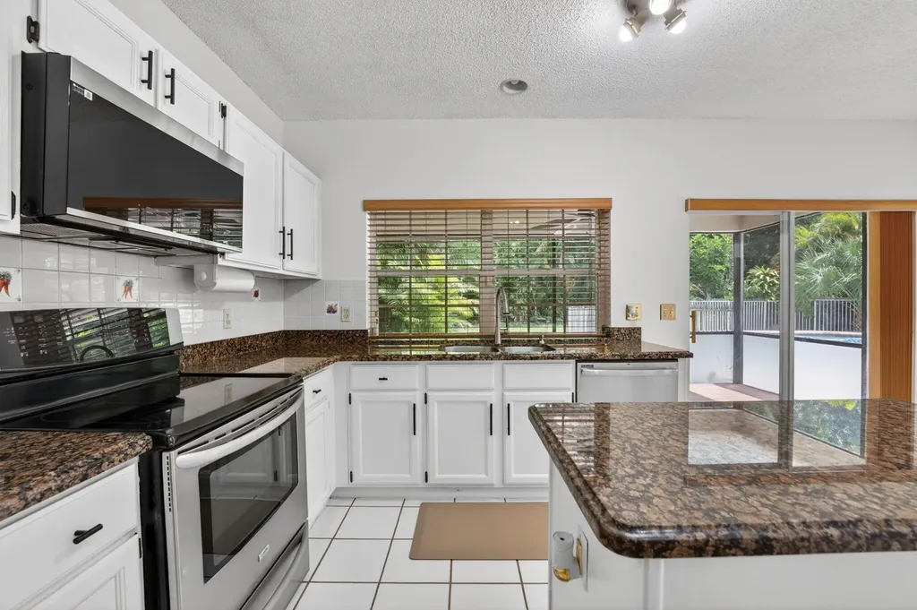 7555 Live Oak Drive Coral Springs FL 33065
