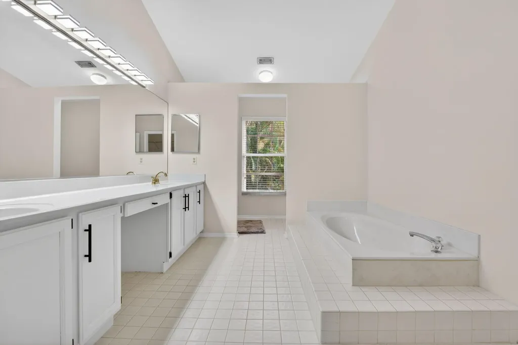 7555 Live Oak Drive Coral Springs FL 33065