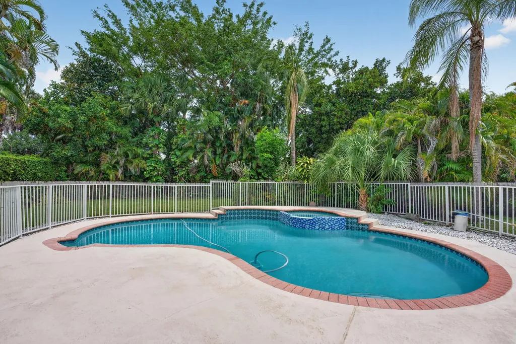 7555 Live Oak Drive Coral Springs FL 33065