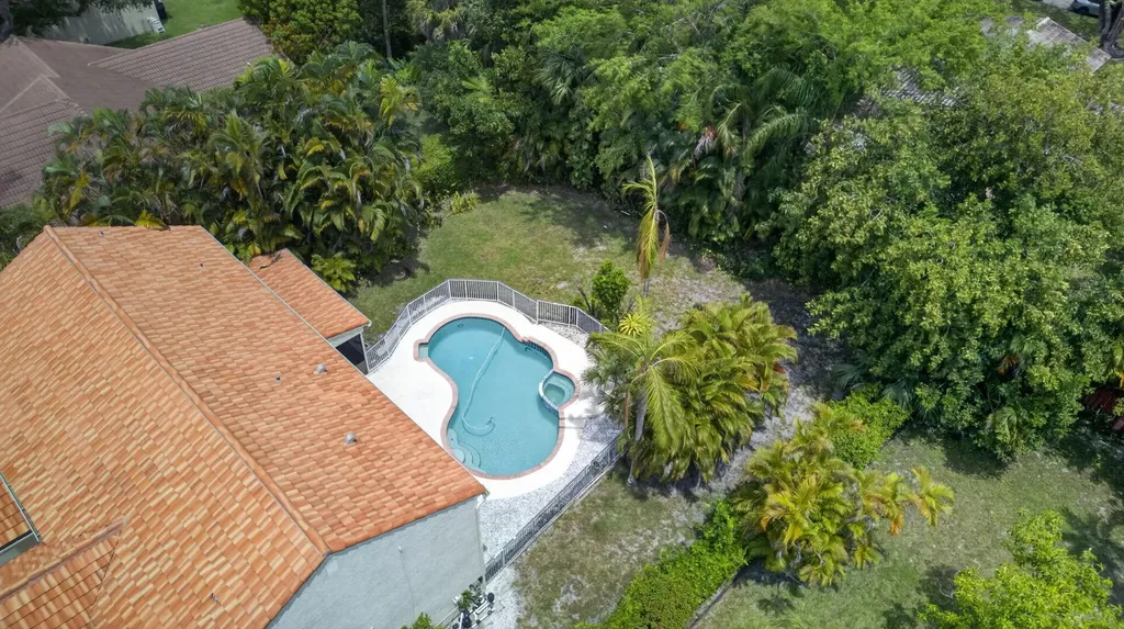 7555 Live Oak Drive Coral Springs FL 33065