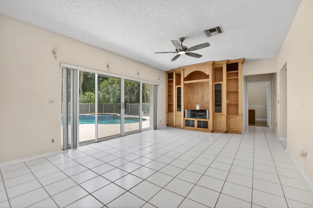 7555 Live Oak Drive Coral Springs FL 33065