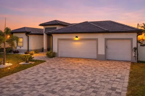 115 NW 33rd Avenue Matlacha FL 33993