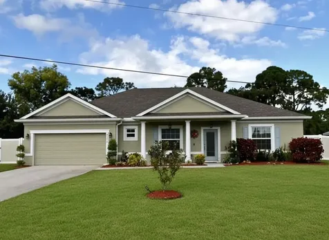 5111 NW Newark Lane Port St Lucie FL 34983
