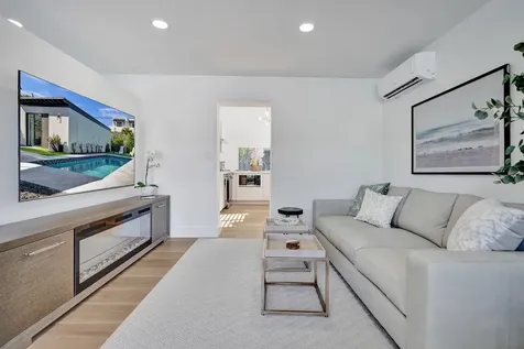 225 NE 10th Street Delray Beach FL 33444