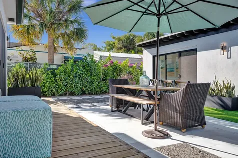 225 NE 10th Street Delray Beach FL 33444