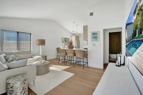 225 NE 10th Street Delray Beach FL 33444