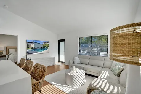 225 NE 10th Street Delray Beach FL 33444