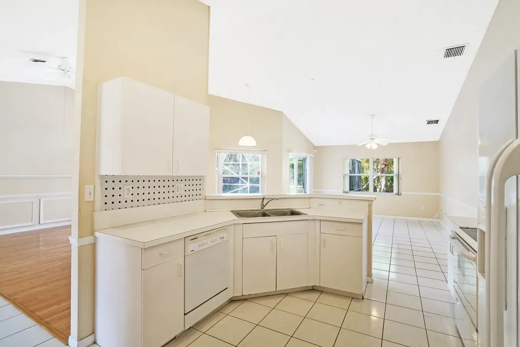 10567 Paso Fino Drive Wellington FL 33449