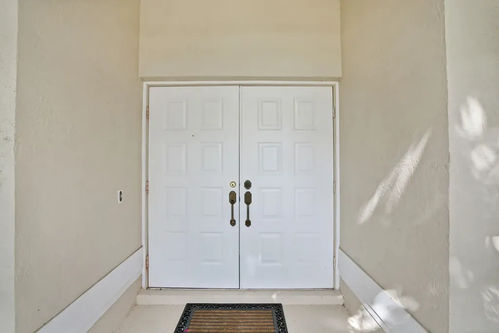 10567 Paso Fino Drive Wellington FL 33449