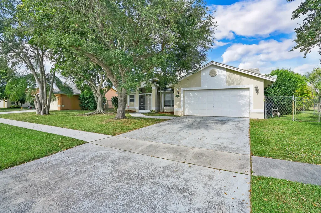 10567 Paso Fino Drive Wellington FL 33449