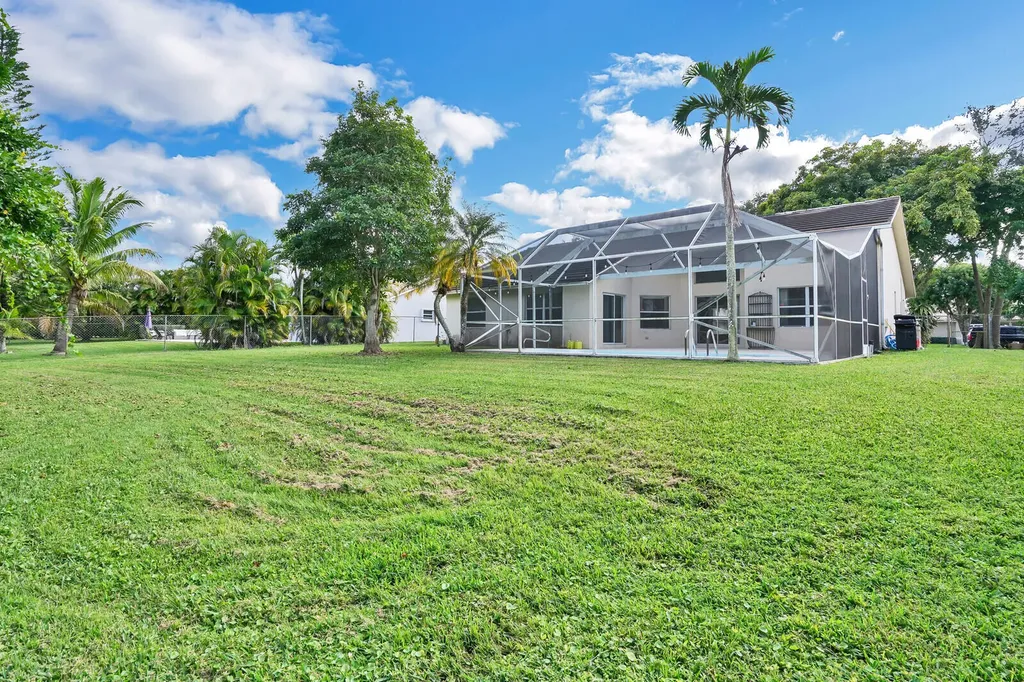10567 Paso Fino Drive Wellington FL 33449