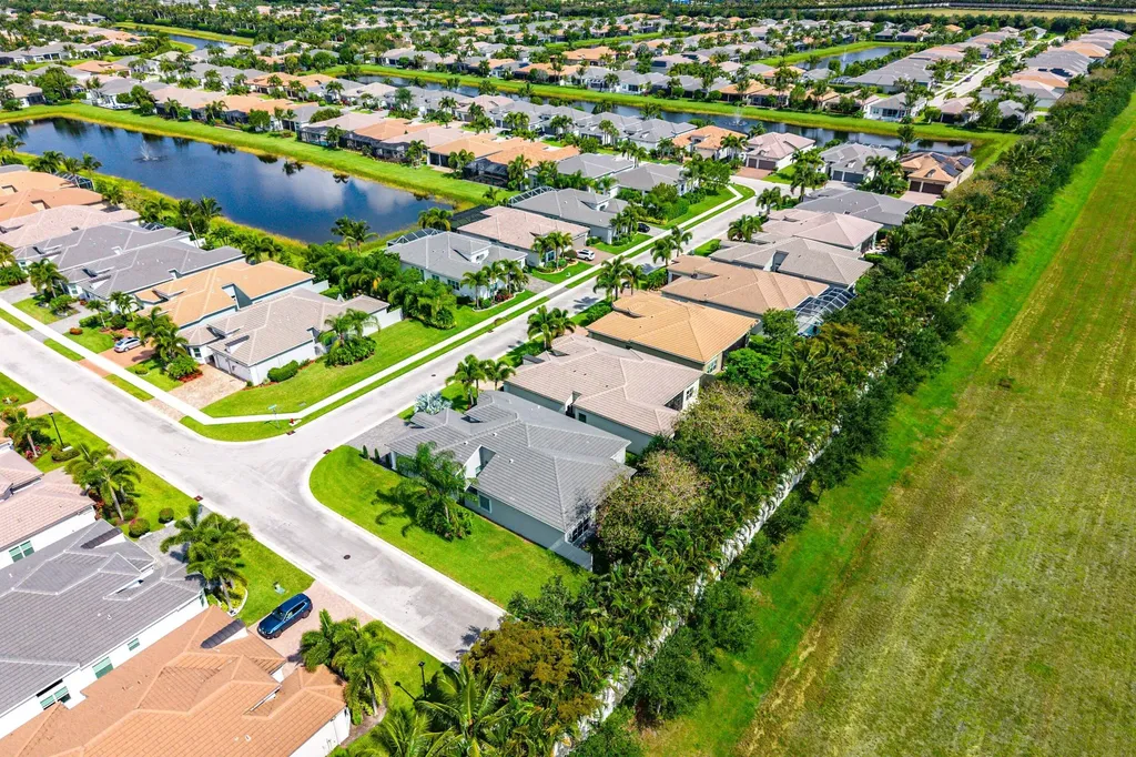 12874 Granite Mountain Pass Boynton Beach FL 33473
