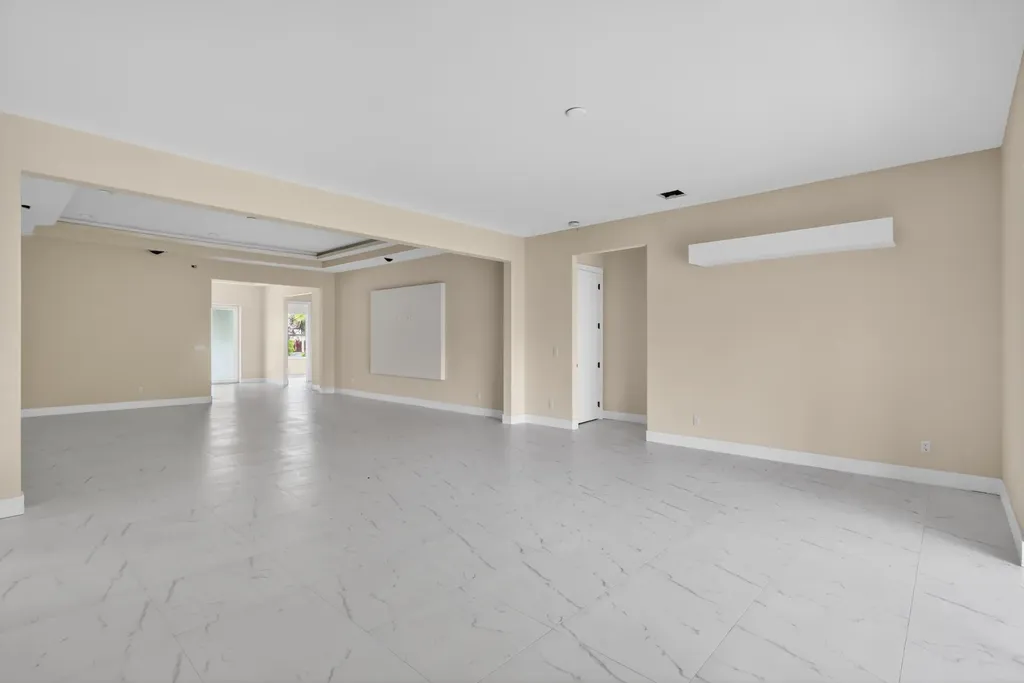 1974 SW Idaho Lane Port St Lucie FL 34953
