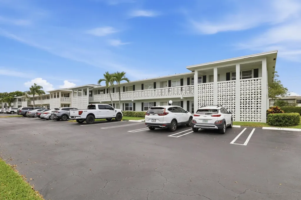1011 Flame Vine Avenue Delray Beach FL 33445