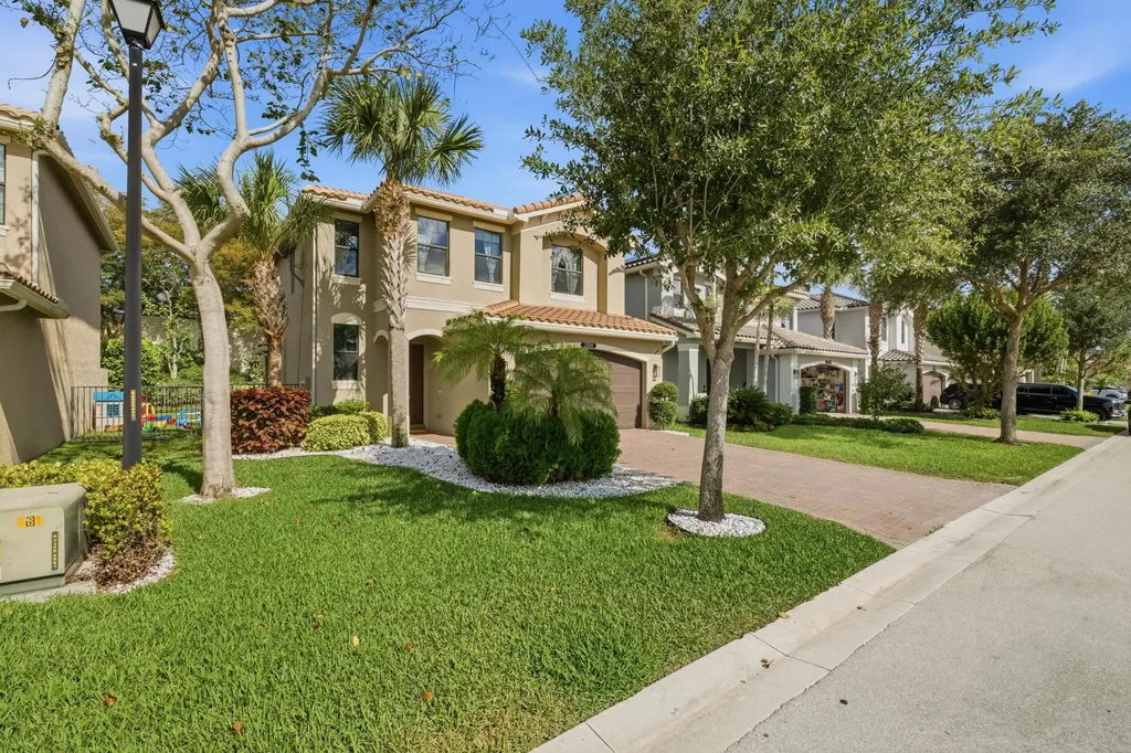 13769 Moss Agate Avenue Delray Beach FL 33446