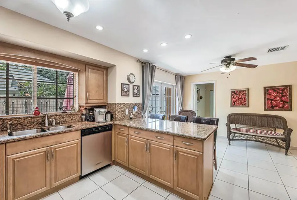 4957 SW 94th Terrace Cooper City FL 33328