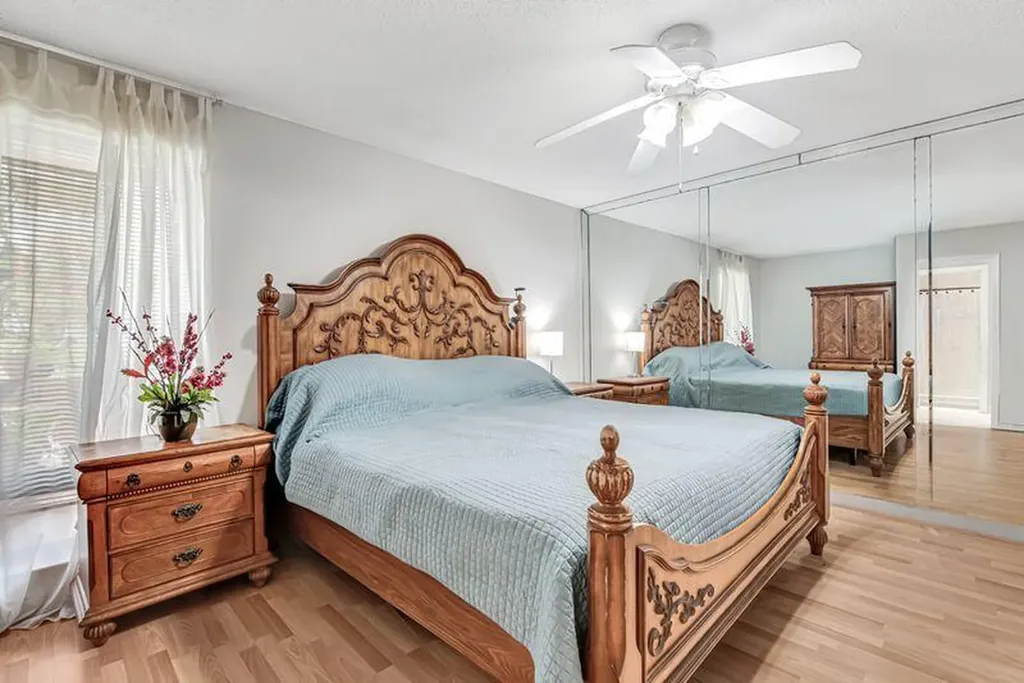 4957 SW 94th Terrace Cooper City FL 33328