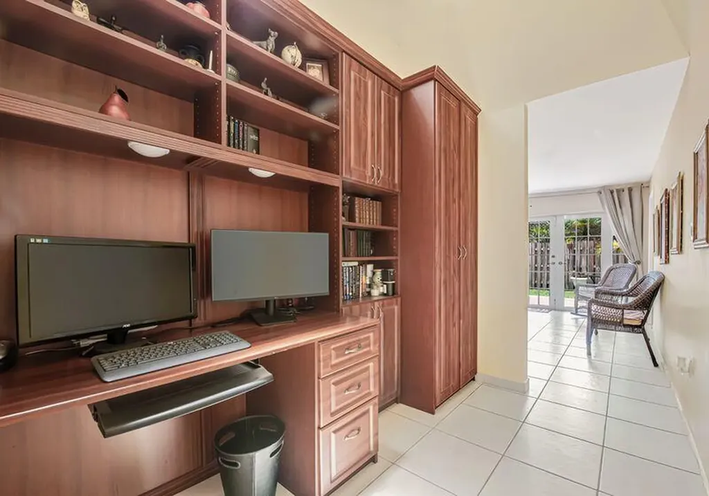 4957 SW 94th Terrace Cooper City FL 33328