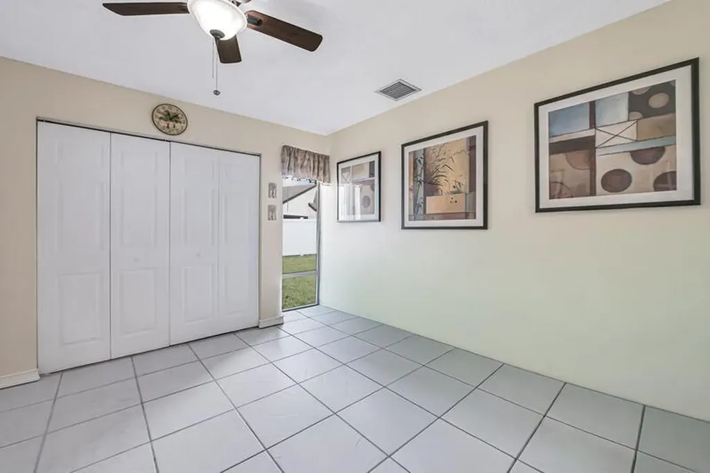 4957 SW 94th Terrace Cooper City FL 33328