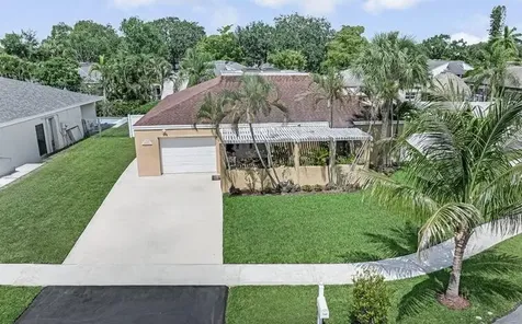 4957 SW 94th Terrace Cooper City FL 33328