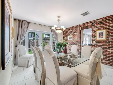 4957 SW 94th Terrace Cooper City FL 33328
