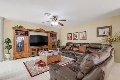 4957 SW 94th Terrace Cooper City FL 33328
