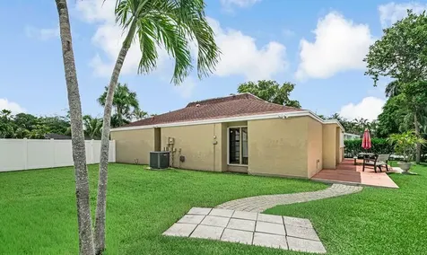 4957 SW 94th Terrace Cooper City FL 33328