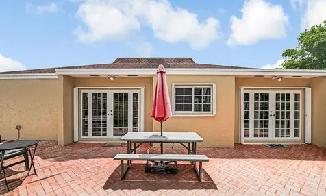 4957 SW 94th Terrace Cooper City FL 33328