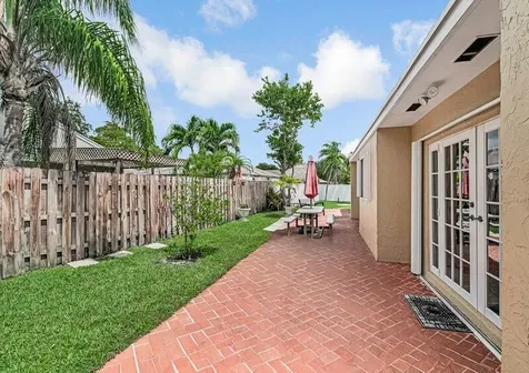 4957 SW 94th Terrace Cooper City FL 33328