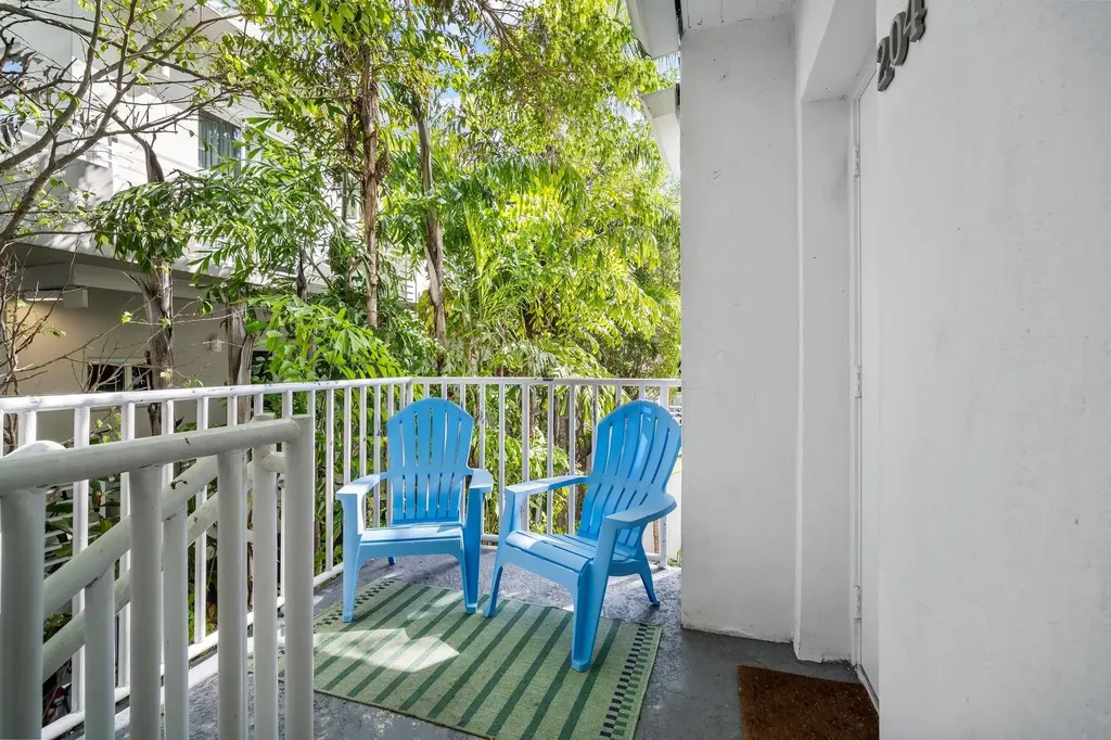 741 6th Street Miami Beach FL 33139