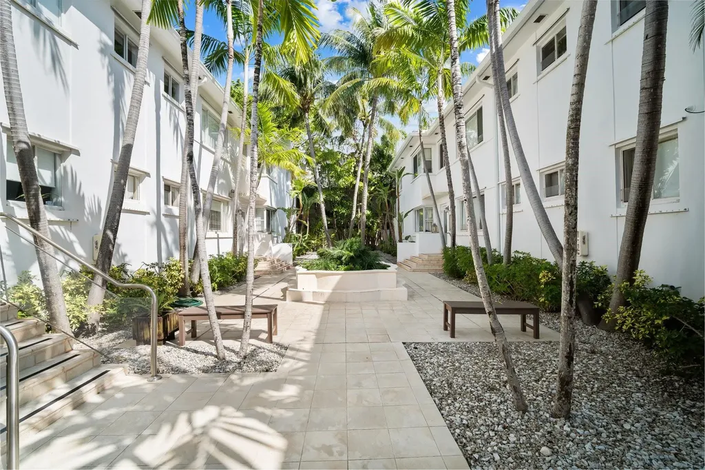 741 6th Street Miami Beach FL 33139