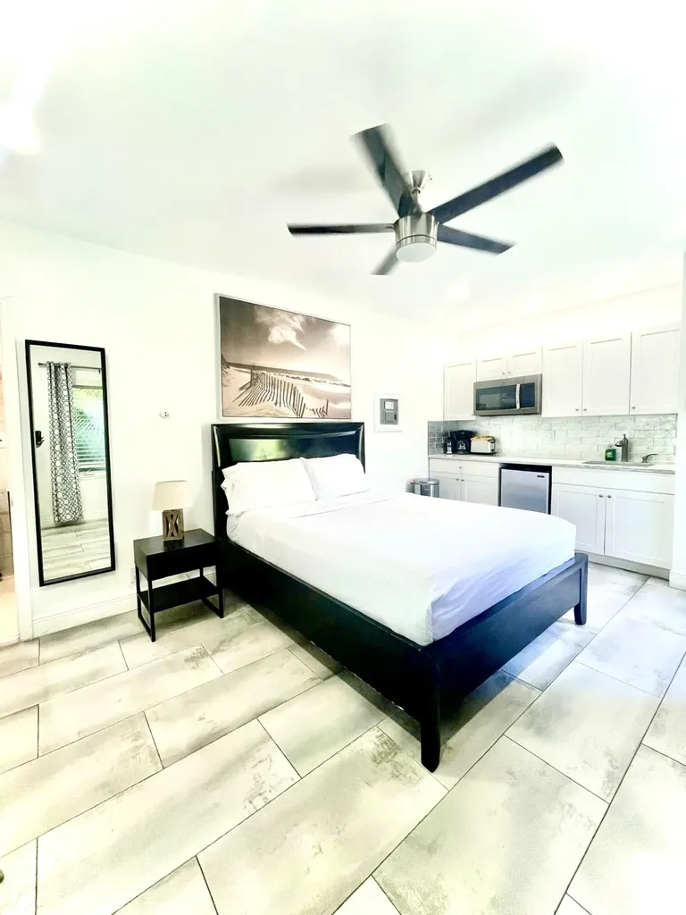 626 NE 17th Way Fort Lauderdale FL 33304