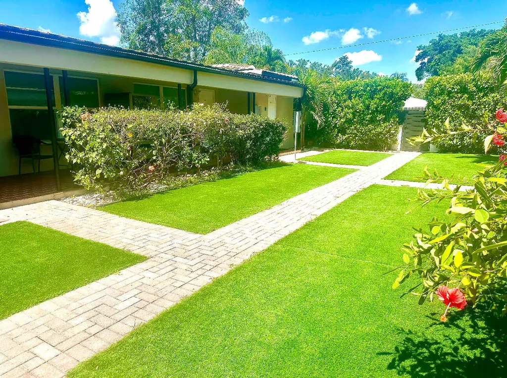 626 NE 17th Way Fort Lauderdale FL 33304