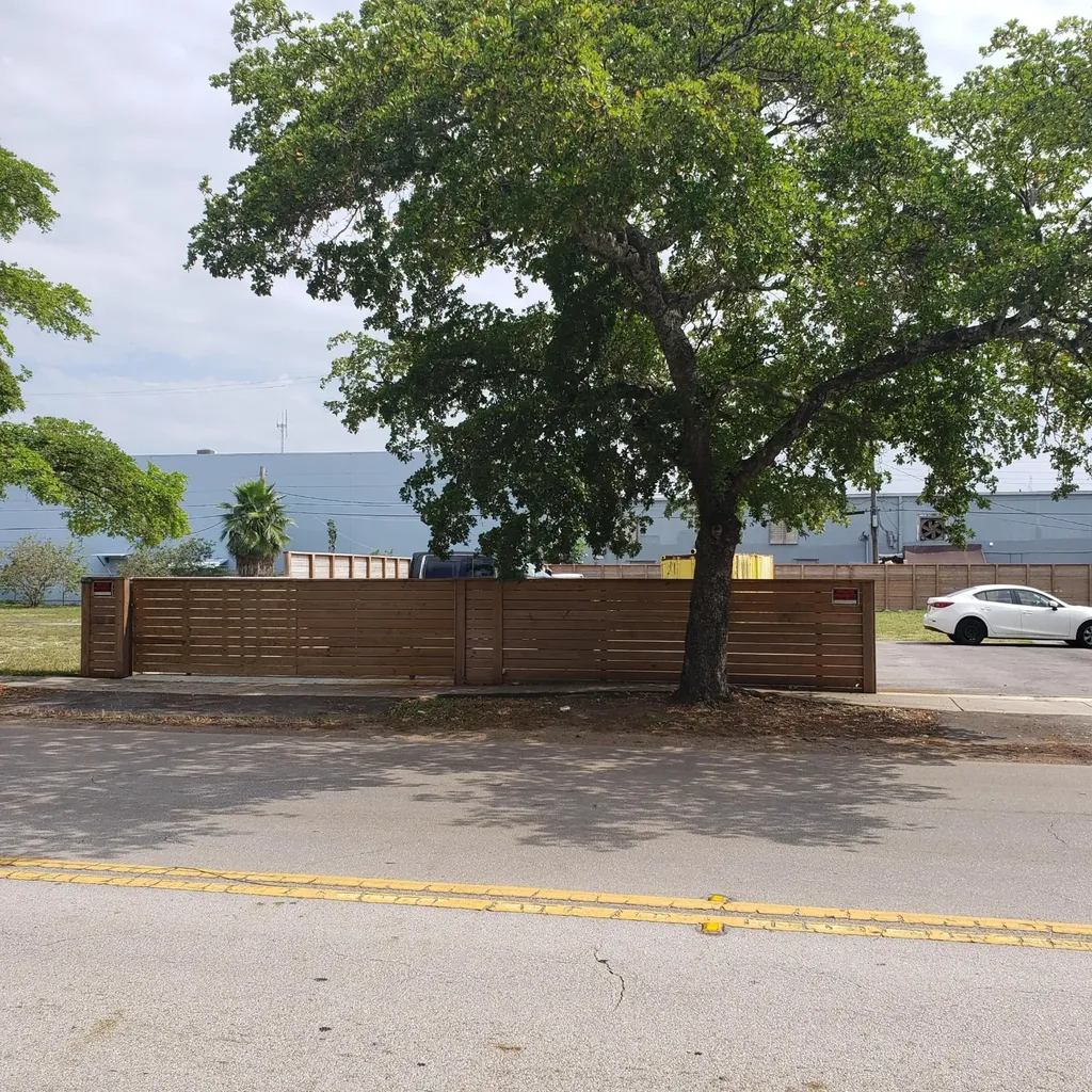 5742 Washington Street Hollywood FL 33023