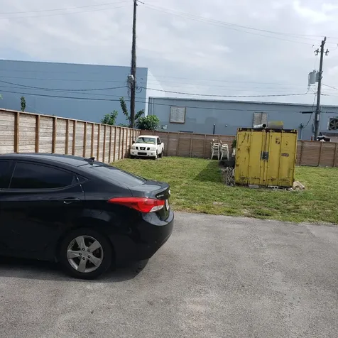 5742 Washington Street Hollywood FL 33023