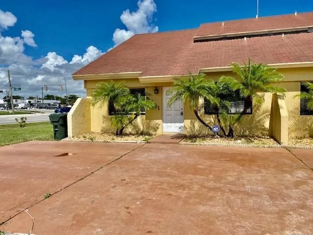 101 NE 28th Street Boca Raton FL 33431