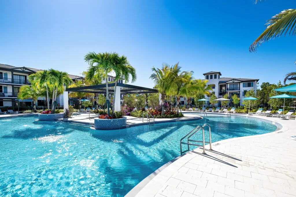 2000 Stirling Road Hollywood FL 33020