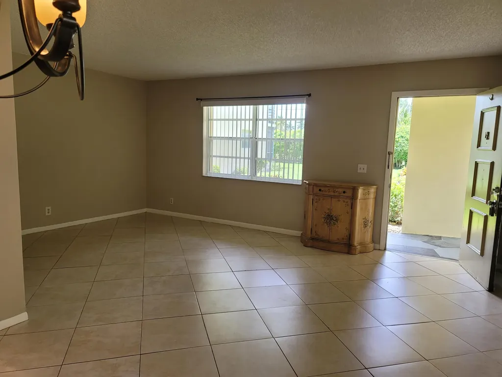 210 Normandy Lane Delray Beach FL 33484