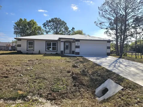 2964 NW 36th Avenue Okeechobee FL 34972