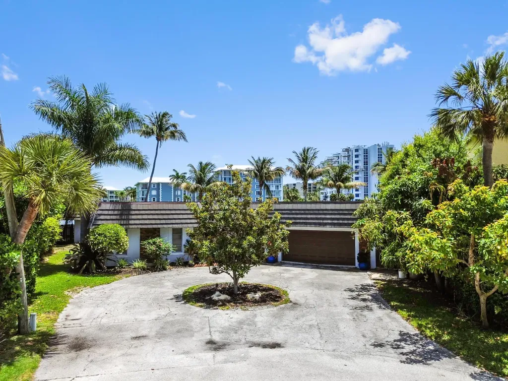 976 Banyan Drive Delray Beach FL 33483