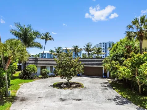 976 Banyan Drive Delray Beach FL 33483
