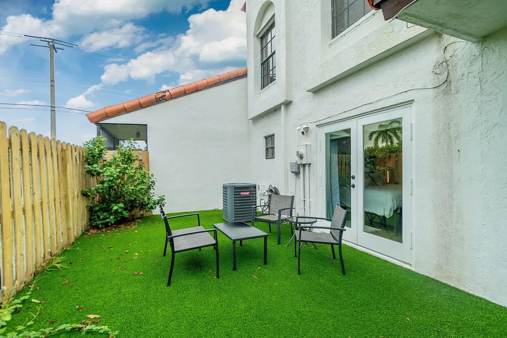 13547 Fountain View Boulevard Wellington FL 33414