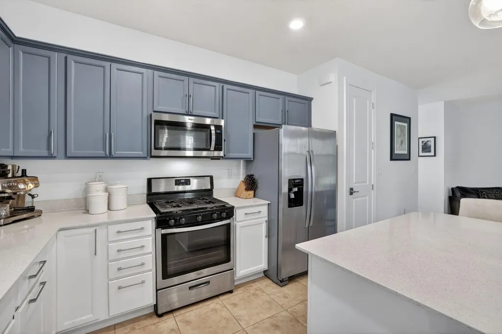 4651 E Pinehurst Trail Trail E Oakland Park FL 33309